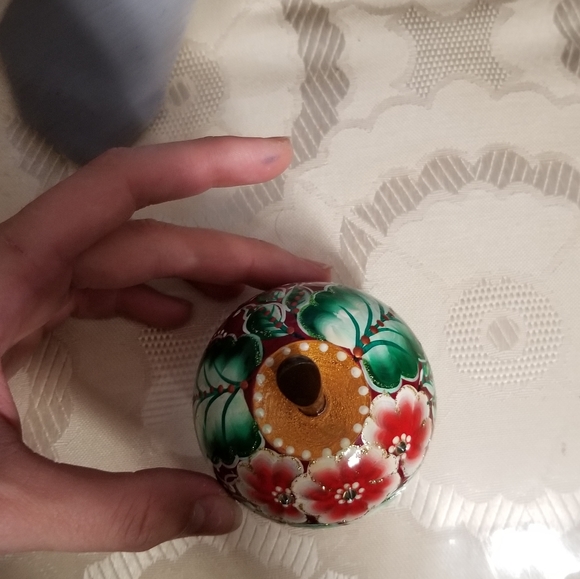 Casket - Picture 3 of 8